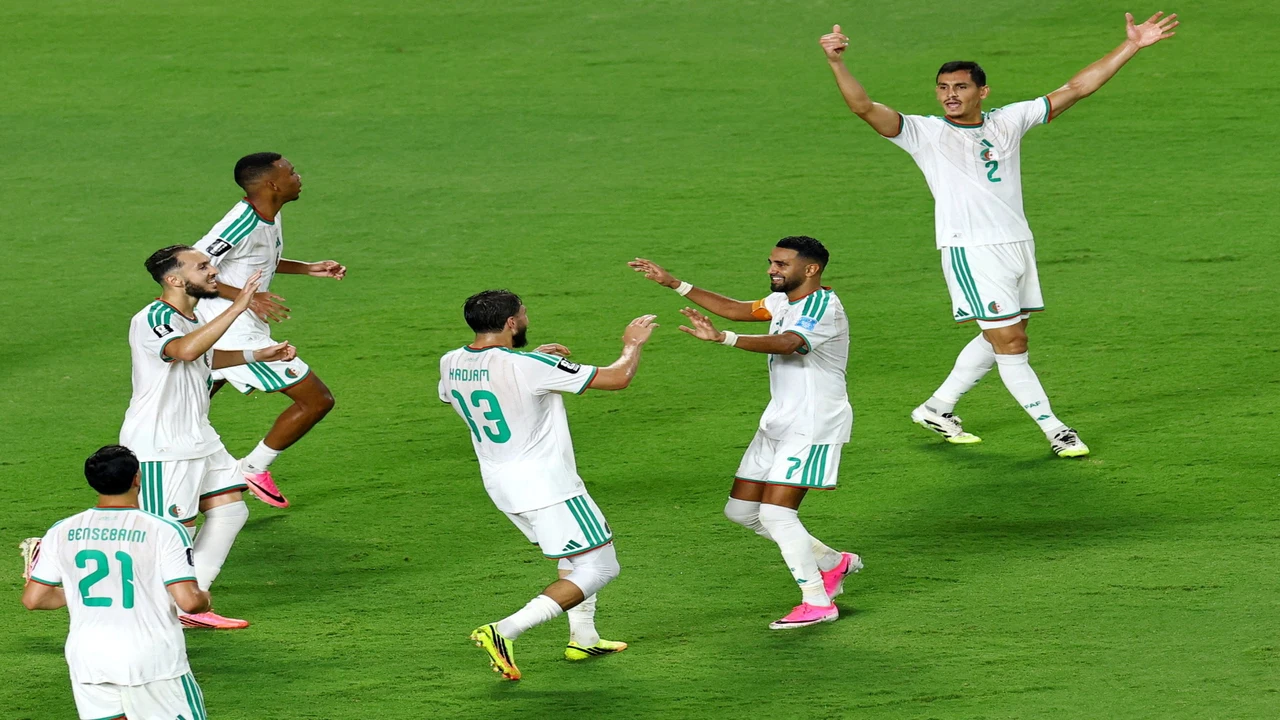 مباراة الجزائر وسويسرا في دور الـ32 بكأس العالم تقترب
